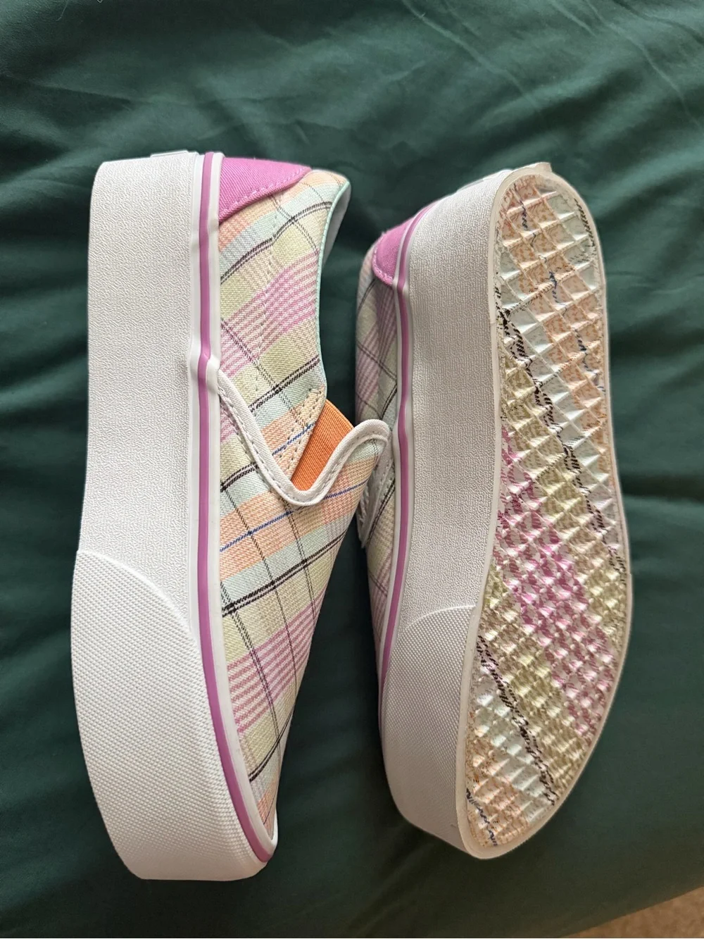 Vans slip sneakers